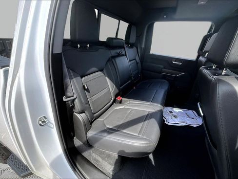 Used 2023 GMC Sierra 2500 Denali AWD/4WD image 26