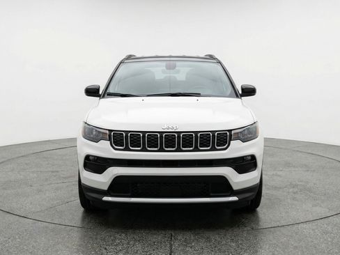 Used 2025 Jeep Compass Limited image 2