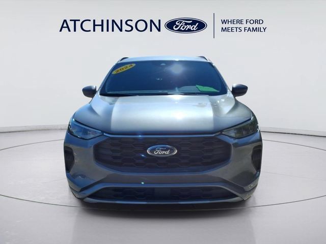 Certified 2024 Ford Escape ST-Line w/ Tech Pack #1 AWD/4WD image 2
