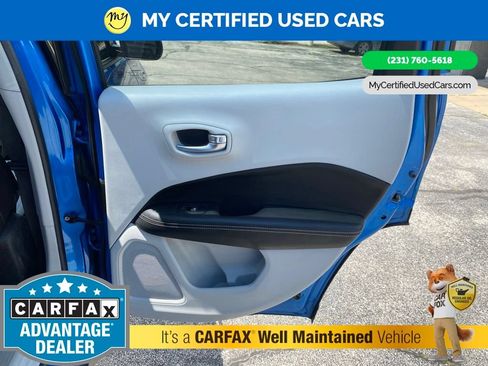 Used 2017 Jeep Compass Latitude w/ Popular Equipment Group AWD/4WD image 19