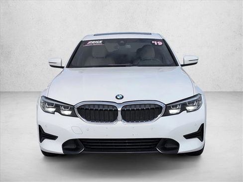 Used 2019 BMW 330i Sedan w/ Driving Assistance Package RWD image 2