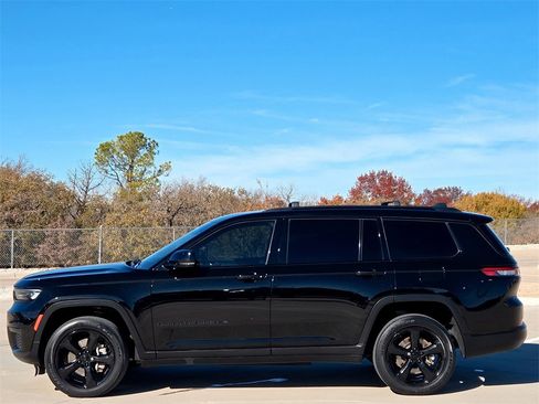 Used 2023 Jeep Grand Cherokee L Altitude image 4