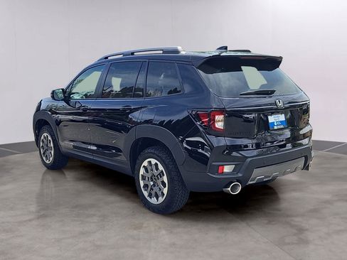 Certified 2025 Honda Passport TrailSport image 4