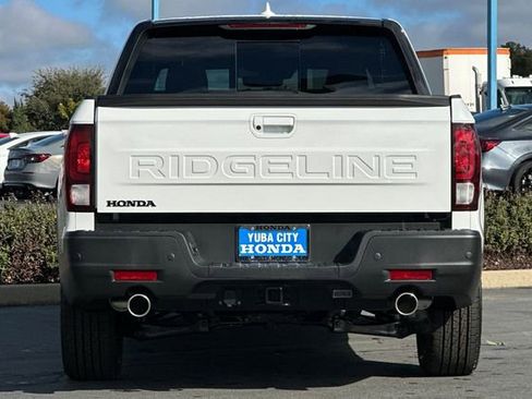 New 2026 Honda Ridgeline Black Edition image 5