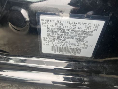 Used 2025 Nissan Versa SV FWD image 27