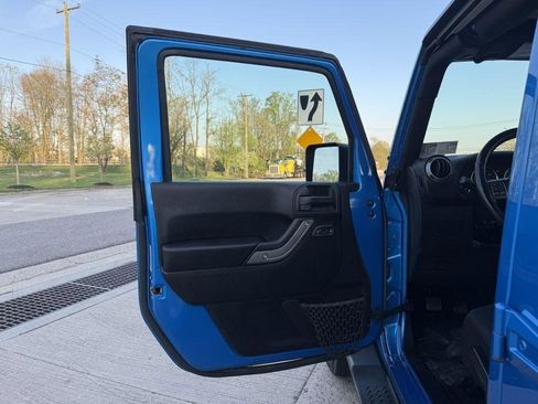 Used 2016 Jeep Wrangler Unlimited Sport w/ Quick Order Package 23S AWD/4WD image 12