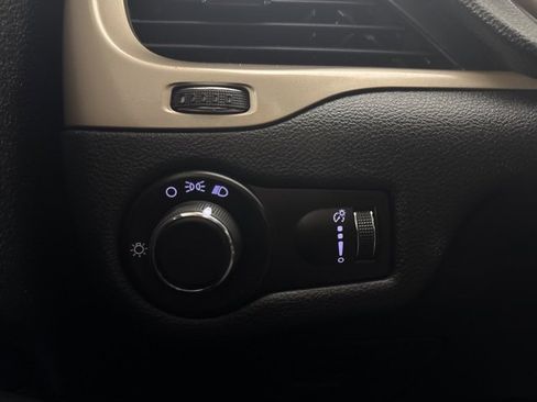 Used 2016 Jeep Cherokee Sport w/ Cold Weather Group image 19