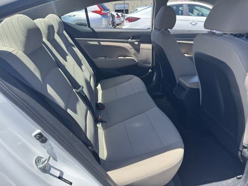 Used 2020 Hyundai Elantra Value Edition w/ Cargo Package (C1) FWD image 17
