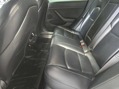 Used 2022 Tesla Model 3 Standard Range RWD image 12