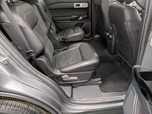 Used 2023 Ford Explorer ST-Line w/ Class IV Trailer Tow Package image 25