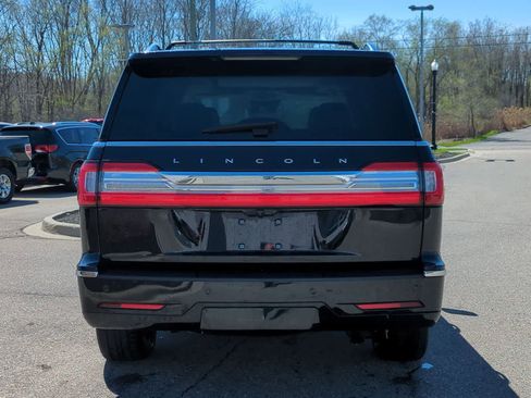 Used 2021 Lincoln Navigator Reserve w/ Luxury Package AWD/4WD image 7