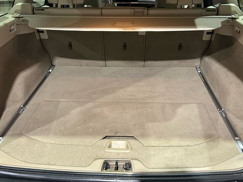 Used 2012 Volvo XC70 3.2 image 21