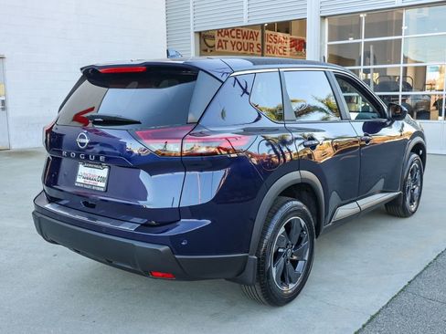 New 2026 Nissan Rogue SV image 4