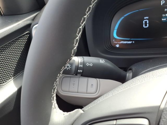 New 2026 Hyundai Venue SEL FWD image 28