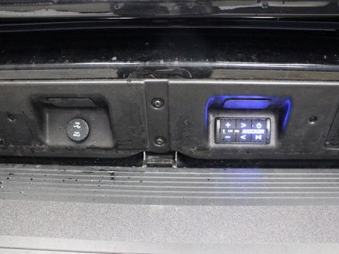 Used 2025 GMC Sierra 2500 AT4X AWD/4WD image 51