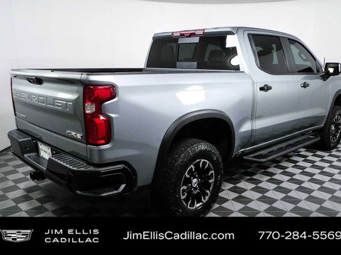 Used 2023 Chevrolet Silverado 1500 ZR2 w/ Technology Package AWD/4WD image 3
