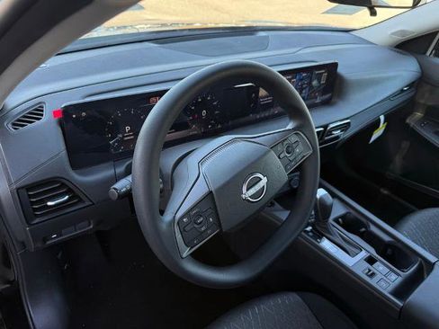 New 2026 Nissan Sentra SV w/ Floor Mat Package FWD image 16