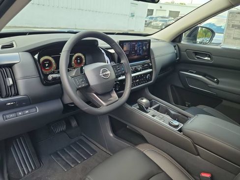 New 2026 Nissan Pathfinder SL AWD/4WD image 16