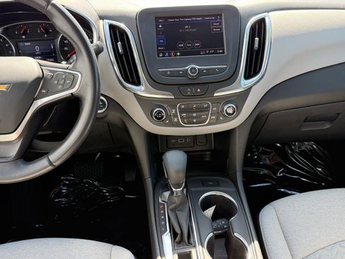 Used 2022 Chevrolet Equinox LT FWD image 14