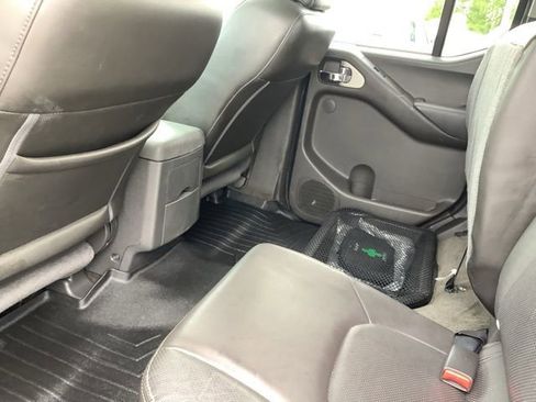 Used 2014 Nissan Frontier PRO-4X w/ Pro-4x Luxury Package AWD/4WD image 29