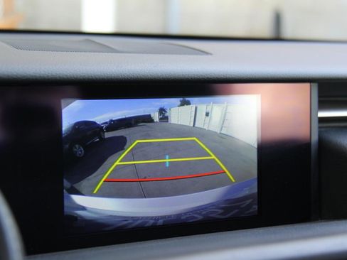 Used 2016 Lexus RC 200t image 14