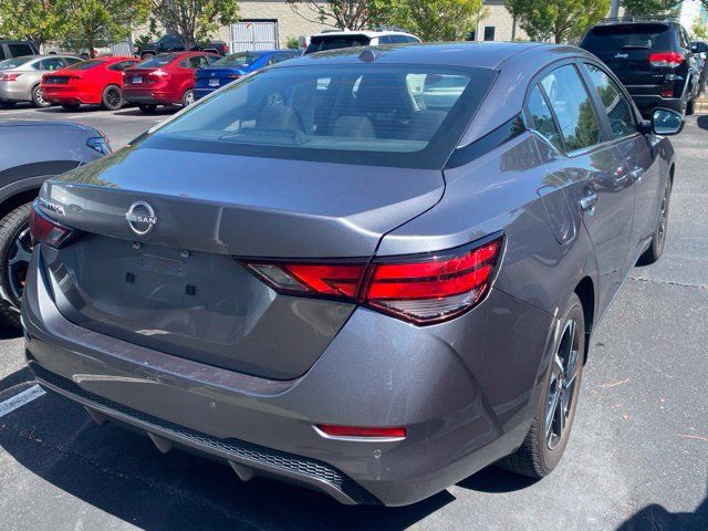 Used 2025 Nissan Sentra SV FWD image 11