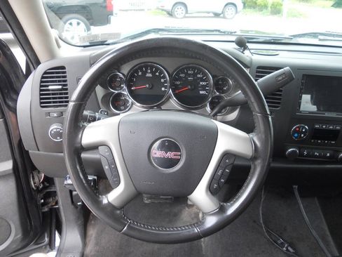 Used 2010 GMC Sierra 1500 SLE w/ (PDW) Pro Sport Package AWD/4WD image 14