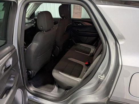 Used 2025 Chevrolet TrailBlazer LT image 9