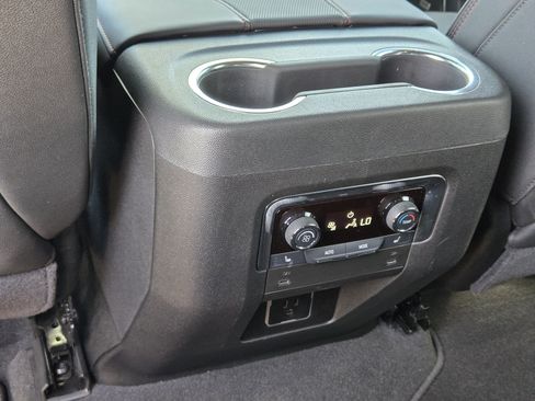 Used 2025 Chevrolet Suburban RST w/ Comfort Package RWD image 28