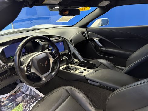 Used 2019 Chevrolet Corvette Stingray Coupe w/ 1LT image 29