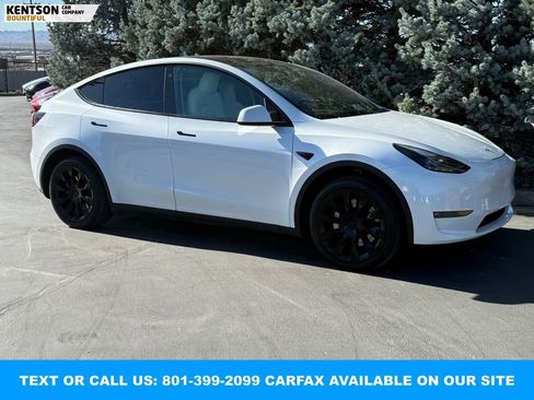 Used 2023 Tesla Model Y Long Range image 11