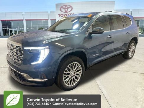 Used 2025 GMC Acadia Denali image 4