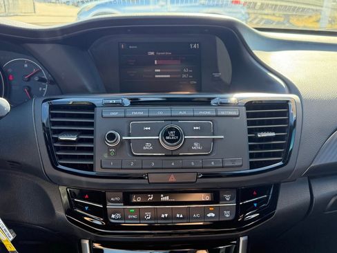 Used 2017 Honda Accord Sport Special Edition image 15