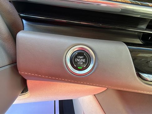 Used 2021 Cadillac Escalade Sport Platinum image 26