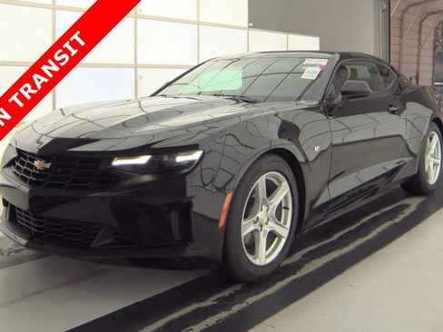 Used 2023 Chevrolet Camaro LT image 1