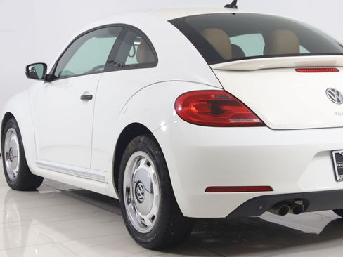 Used 2016 Volkswagen Beetle 1.8T Classic FWD image 22