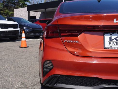 Used 2022 Kia Forte LXS image 13