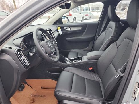 New 2026 Volvo XC40 B5 Plus w/ Protection Package Premier image 13