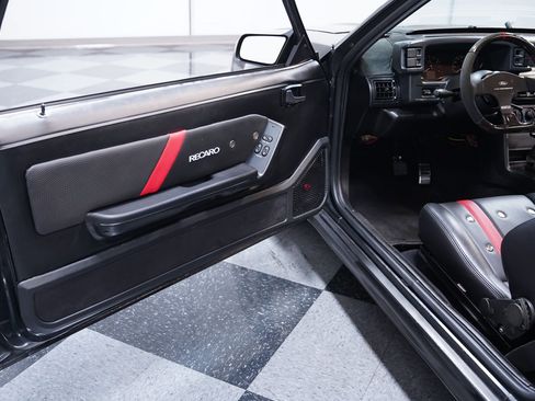 Used 1987 Ford Mustang GT image 28