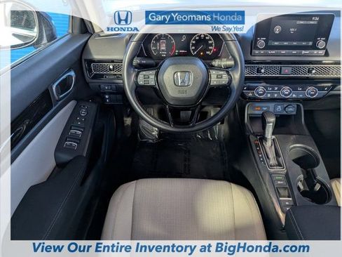 Used 2024 Honda Civic EX image 15