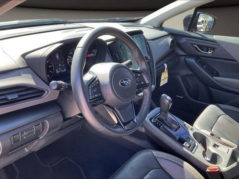 Used 2024 Subaru Crosstrek 2.5i Limited w/ Crosstrek Mirror Package image 12