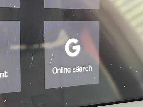 Certified 2025 Porsche Macan Turbo image 25