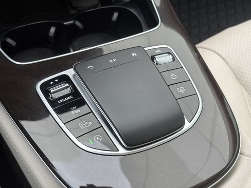 Used 2021 Mercedes-Benz E 350 Sedan image 27