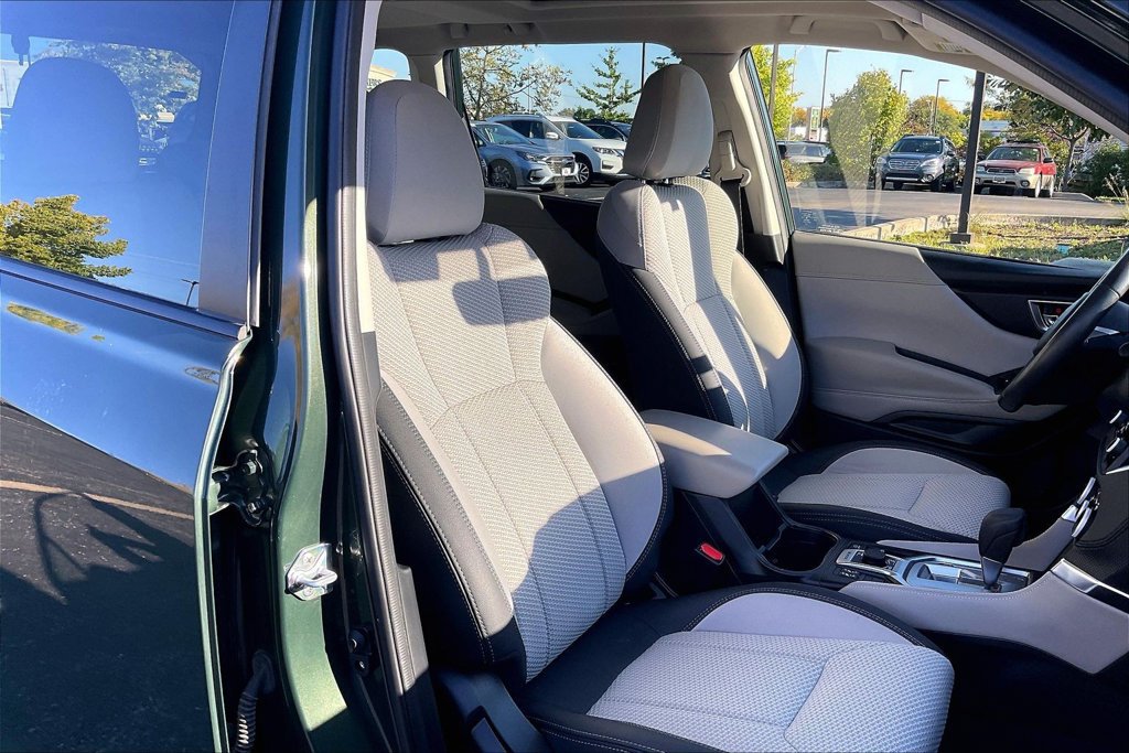 Certified 2024 Subaru Forester Premium AWD/4WD image 7