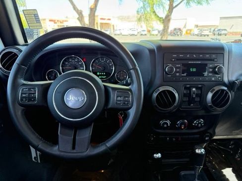 Used 2015 Jeep Wrangler Unlimited Sport w/ Quick Order Package 24S AWD/4WD image 19