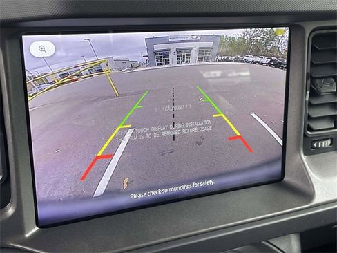 New 2025 Ford Bronco 4-Door image 8