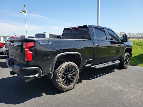 Used 2025 Chevrolet Silverado 2500 LT w/ Trail Boss Package AWD/4WD image 5