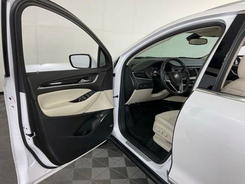 Used 2023 Buick Enclave Essence w/ Experience Buick Package image 28
