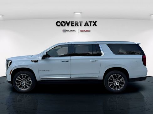 New 2026 GMC Yukon XL Denali w/ Sun & Power Step Package AWD/4WD image 4