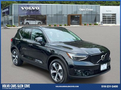 Used 2026 Volvo XC40 B5 Plus w/ Protection Package Premier